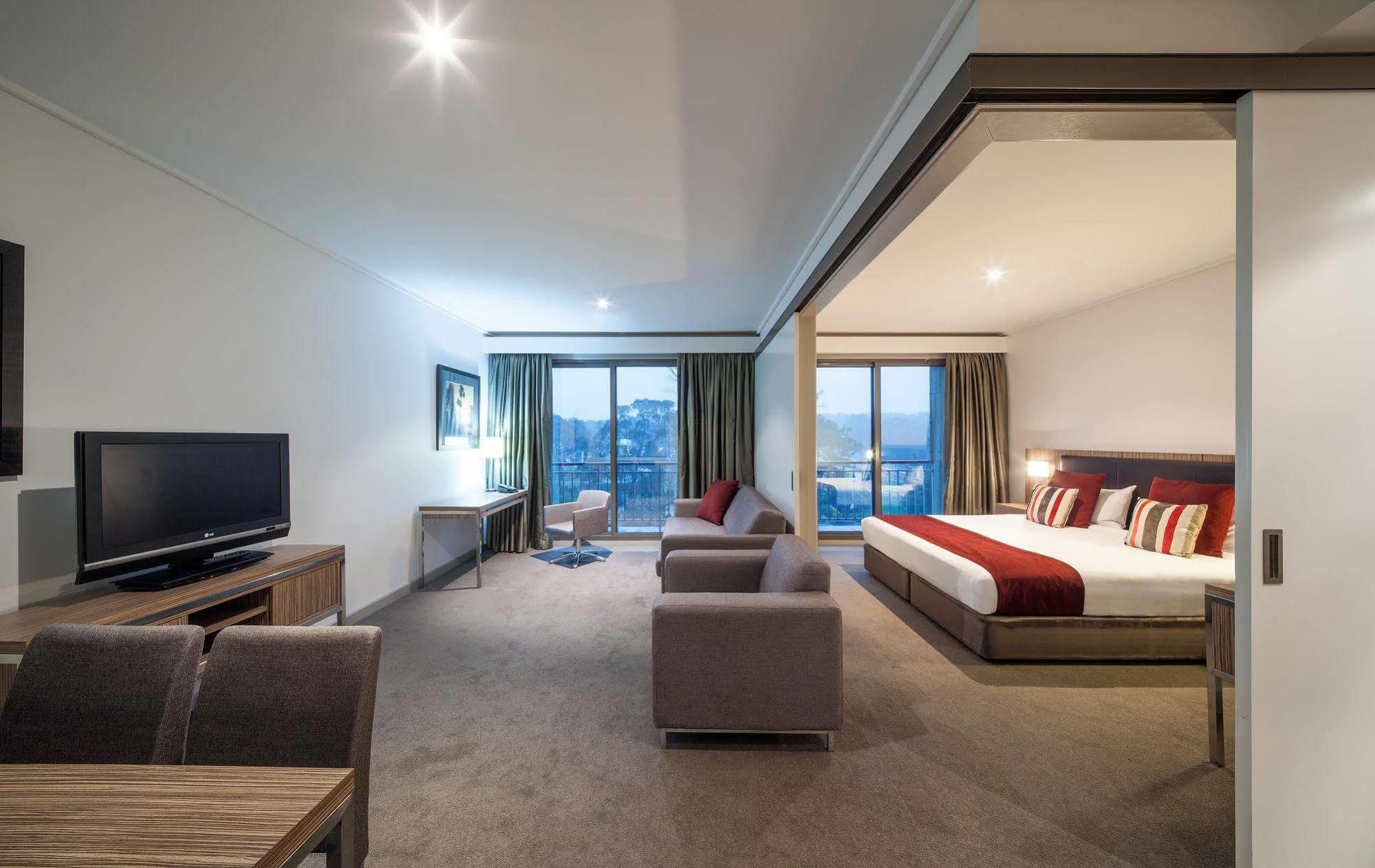 Racv Goldfields Resort Кресвик Экстерьер фото